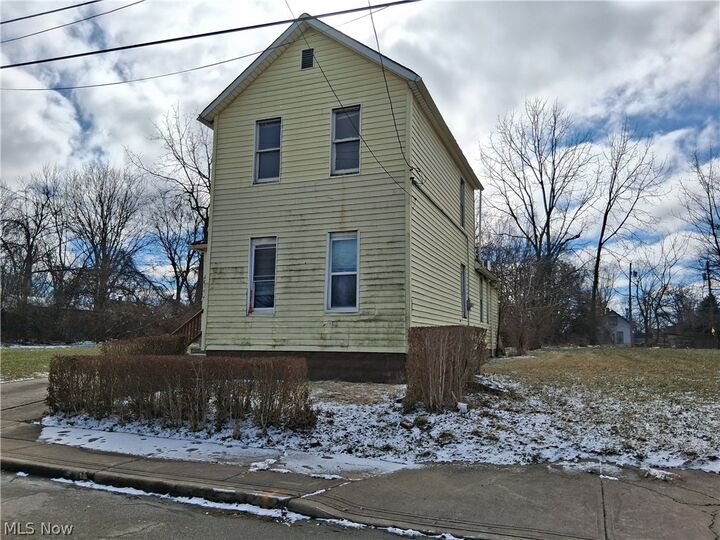 Property Photo:  4922 Anson Avenue  OH 44127 