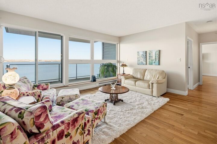 304 647 Bedford Highway — photo 1