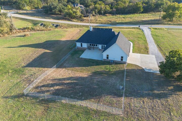 Property Photo:  360 Sandpiper Drive  TX 76088 