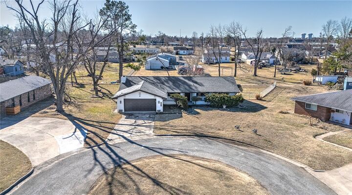 Property Photo:  600 S Scott Circle  AR 72758 
