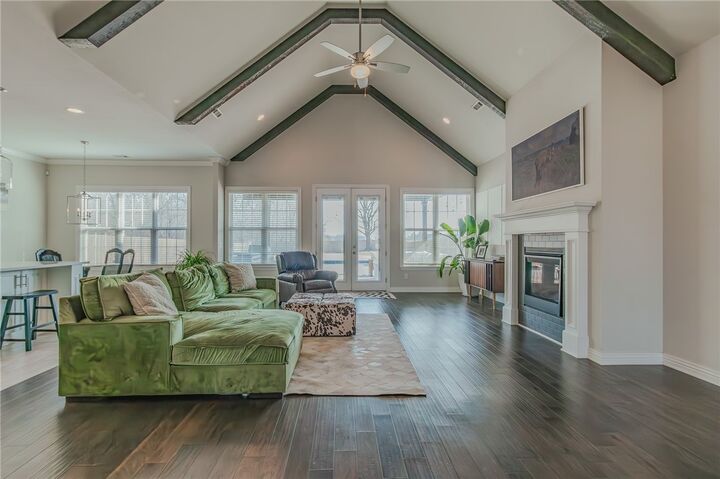 Property Photo:  605 Stone Ridge Street  AR 72745 