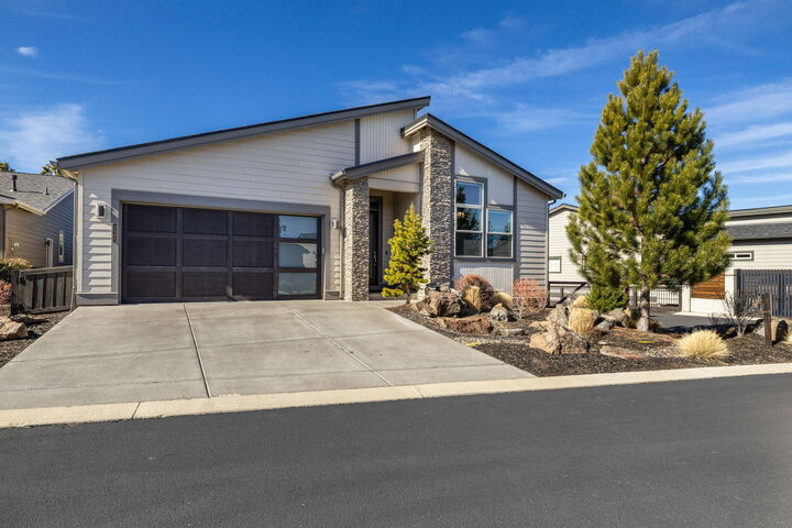 Property Photo: 2565 NW Rippling River Court OR 97703