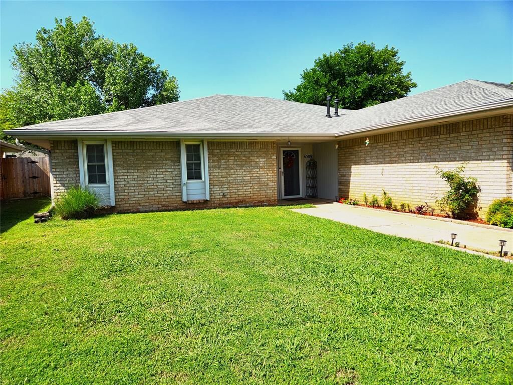 Property Photo:  6509 Fawn Canyon Drive  OK 73162 