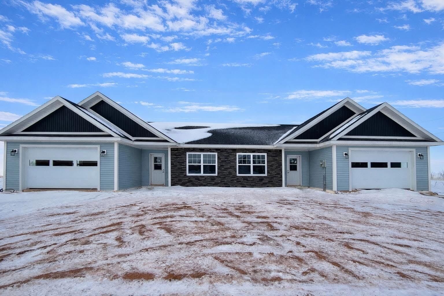 Photo de la propriété:  8 &Amp 10 Brianna Street - Cavendish Horizons Estates  PE C0A 1N0 