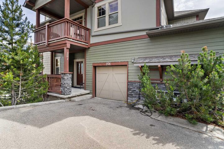 Property Photo:  70 Dyrgas Gate 201  AB T1W 3J6 