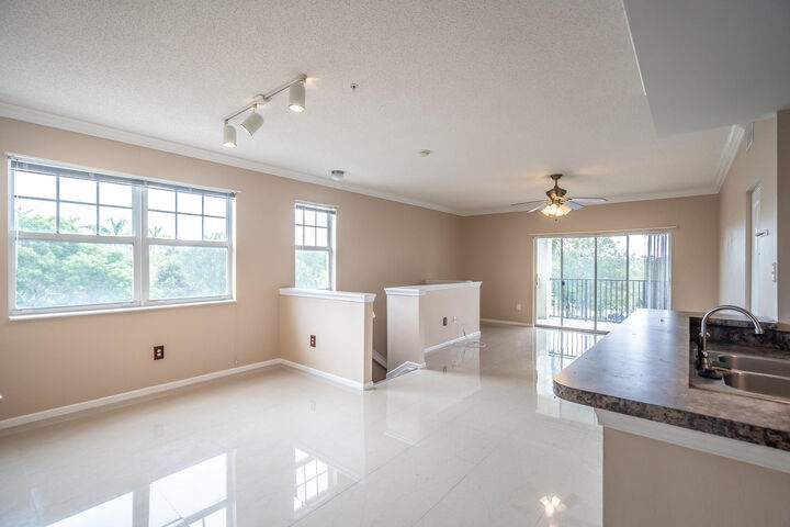 Property Photo: 5800 W Sample Road 308 FL 33067