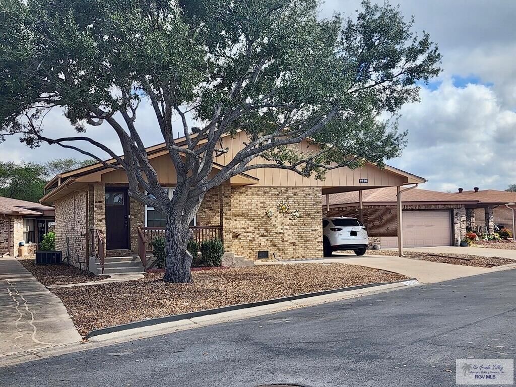 Property Photo: 1920 W Wisconsin Ave TX 78550