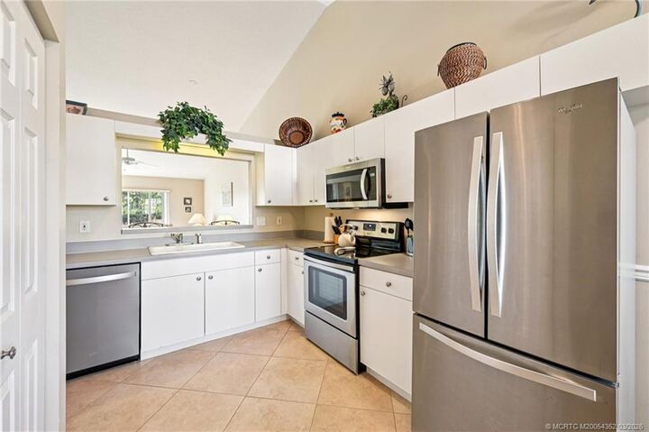 Property Photo:  681 NW Broken Oak Trail  FL 34957 