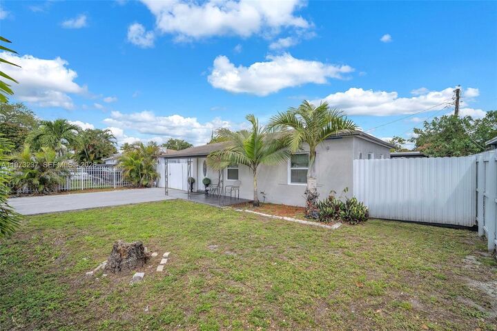 Property Photo: 2521 NW 151st St FL 33054