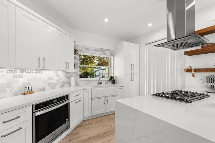 Property Photo:  20775 NW 1st St  FL 33029 