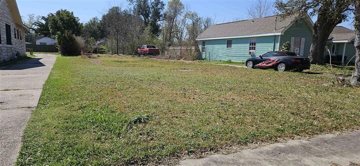 Property Photo: 1826 5th Street LA 70601