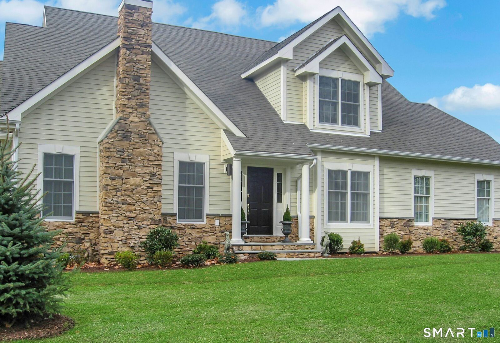 Property Photo:  638 Danbury Road 9  CT 06877 