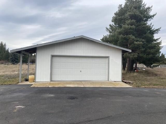 Property Photo:  18003 N Dartford Dr  WA 99005 