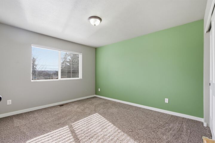Property Photo:  3927 E Euclid Ave  WA 99217 