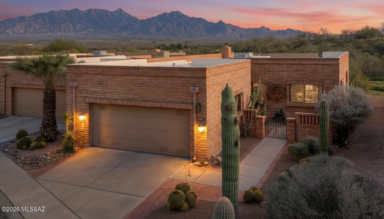 Property Photo: 3484 S Vía Del Papagayo AZ 85622