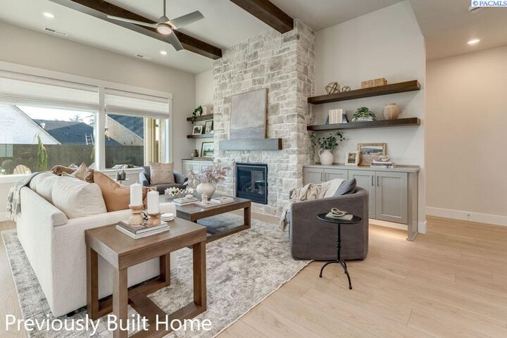 Property Photo:  5708 Flathead Ave.  WA 99301 