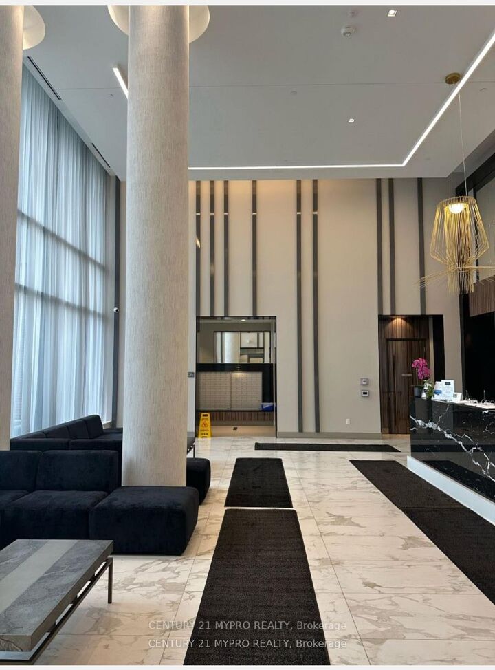 Property Photo:  38 Forest Manor Road 704  ON M2J 0H4 