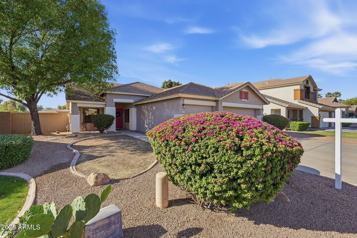 Property Photo:  3271 E Santa Fe Lane  AZ 85297 