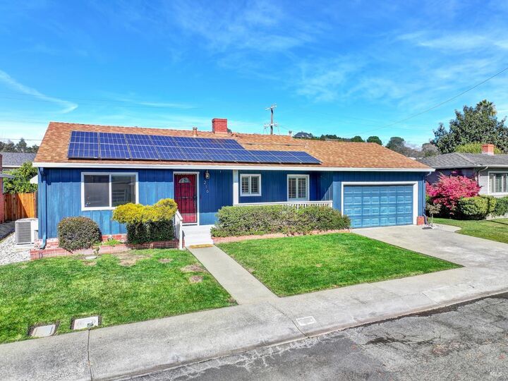 Property Photo:  216 Manhattan Street  CA 94591 