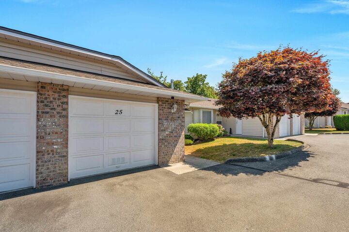 Property Photo: 22308 124 Avenue 25 BC V2X 0R6