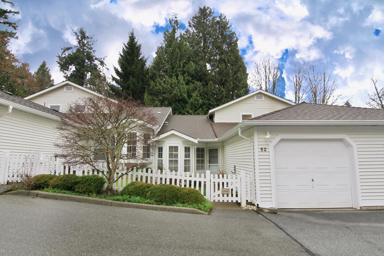 Property Photo:  6537 138 Street 52  BC V3W 0C6 