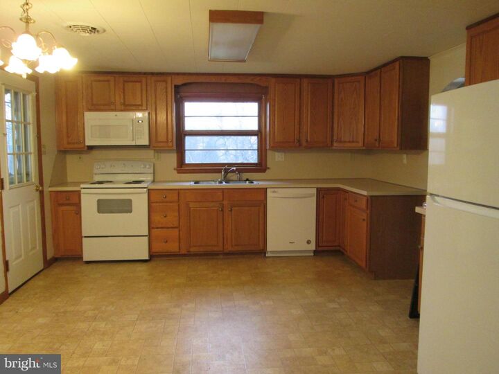 Property Photo:  315 York Road  PA 17013 