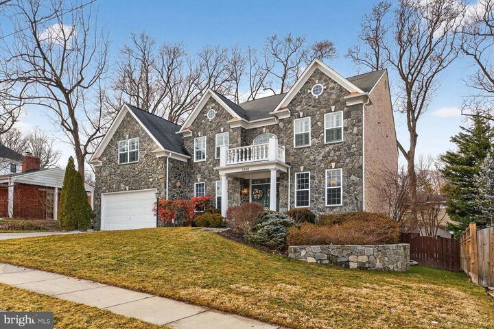 Property Photo: 5501 36th Street N VA 22207