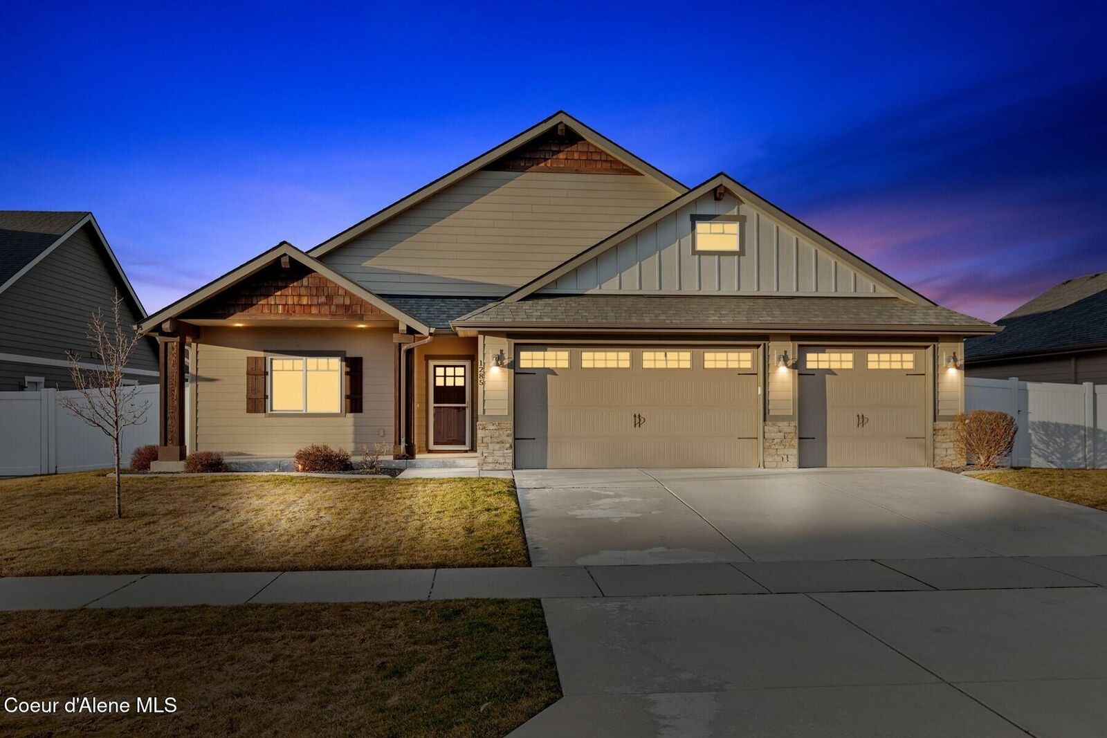 Property Photo:  1285 W Noah Ave  ID 83835 