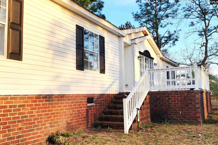 Property Photo:  150 Crestwood Arch  SC 29073 