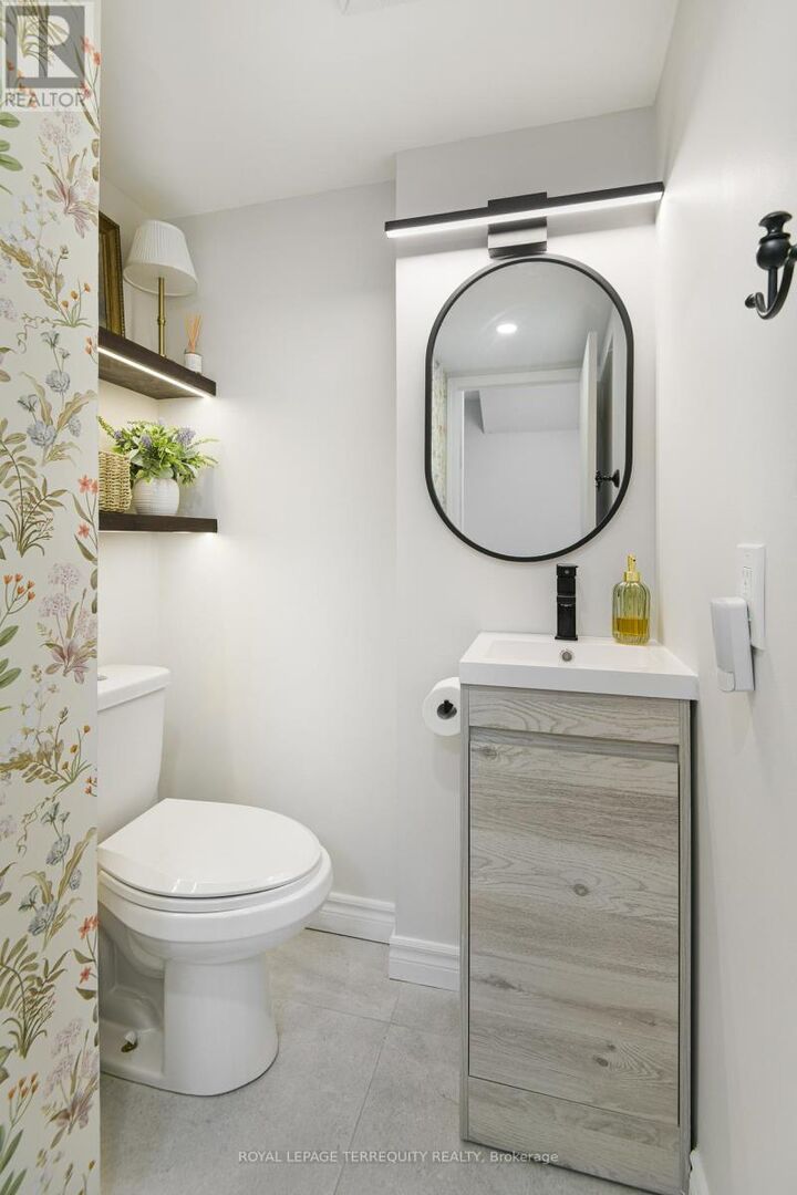 Property Photo:  5 Everson Drive 759  ON M2N 7C3 