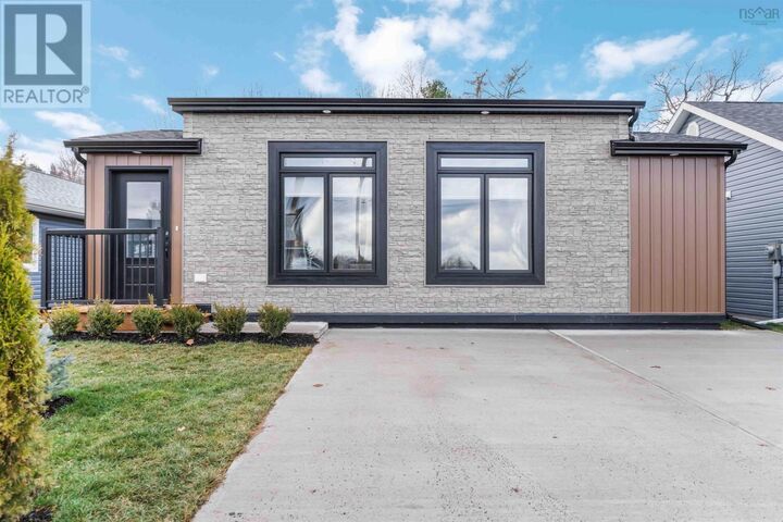 326 Nichols Avenue — photo 1