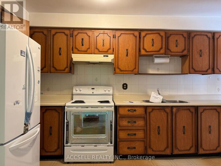 Property Photo:  9 Dunbar Crescent  ON L3R 6W9 