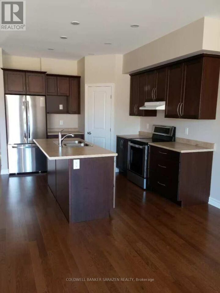 Property Photo:  47 Arkose Street  ON K2T 0M1 