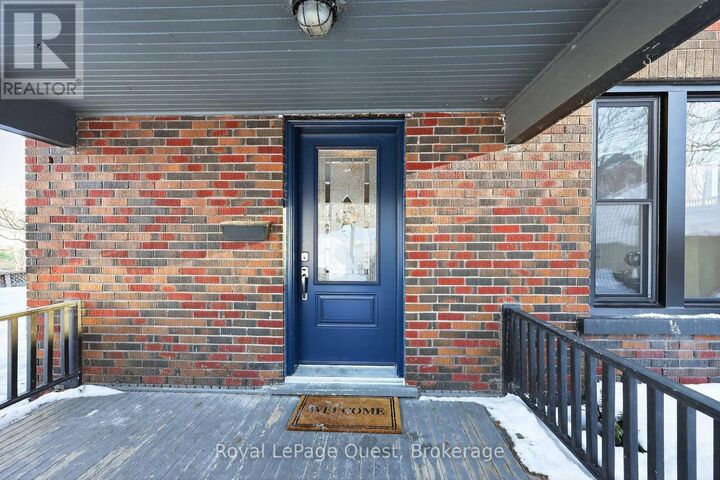 Property Photo:  109 Brant Street East  ON L3V 1Z3 