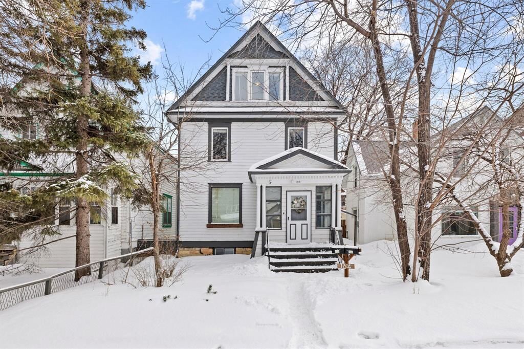 Property Photo:  164 Horace Street  MB R2H 0W1 
