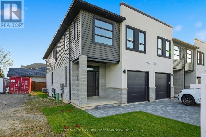 Property Photo:  843 Catalpa Square  ON N6G 4A5 