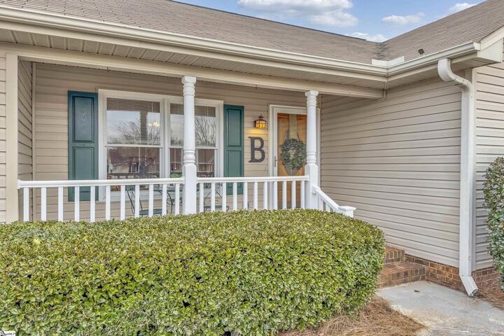 Property Photo:  437 Cresthaven Drive  SC 29316 