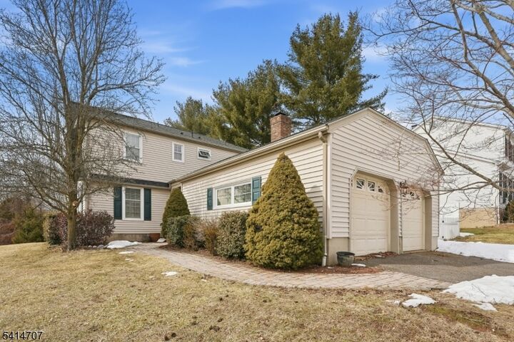 Property Photo:  580 Heritage Rd  NJ 07946 