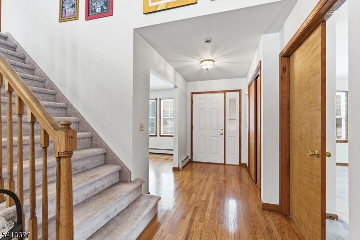 Property Photo:  5 Angus Ln  NJ 07825 