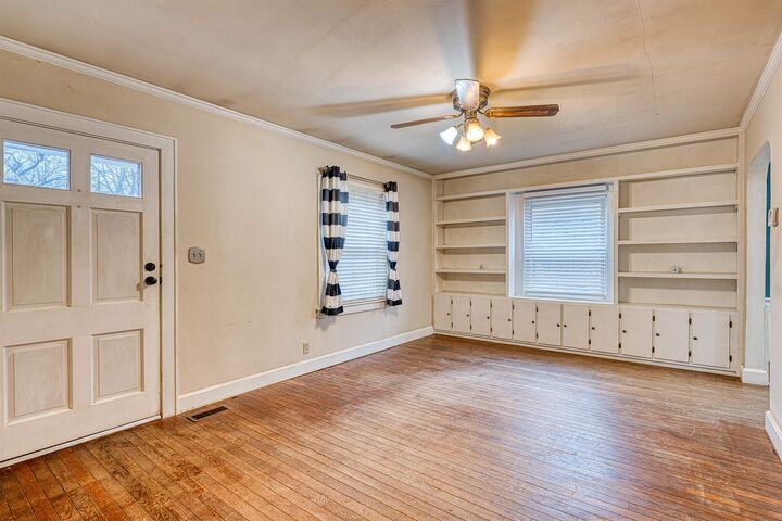 Property Photo:  318 S. Elm Place Apt, Suite, Floor, Etc.  KY  