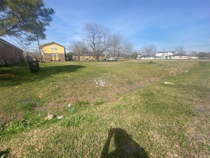 Property Photo:  10130 Ricky Street  TX 77033 