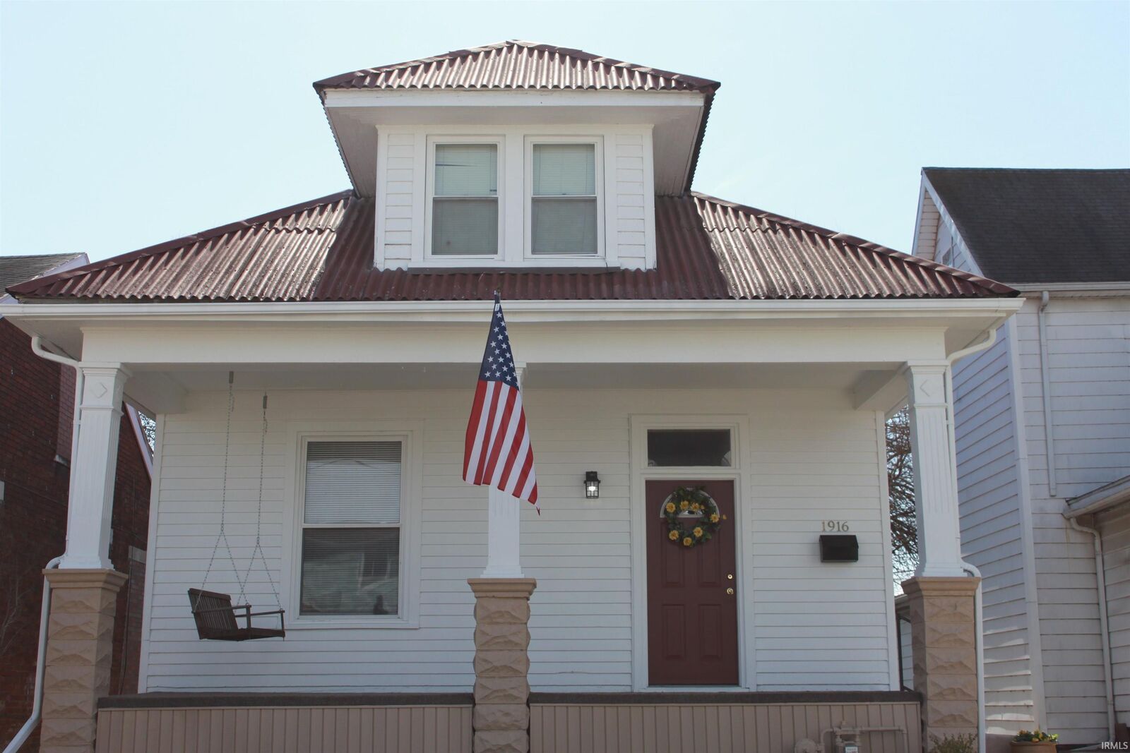 Property Photo: 1916 W Indiana Street IN 47712