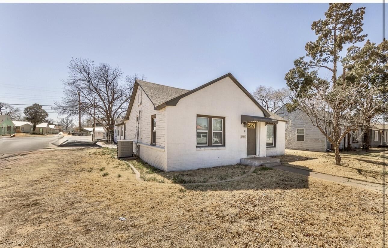 Property Photo:  2301 27th Street  TX 79411 