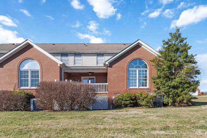 Property Photo:  90 W Saddlebrook Drive  KY 42503 