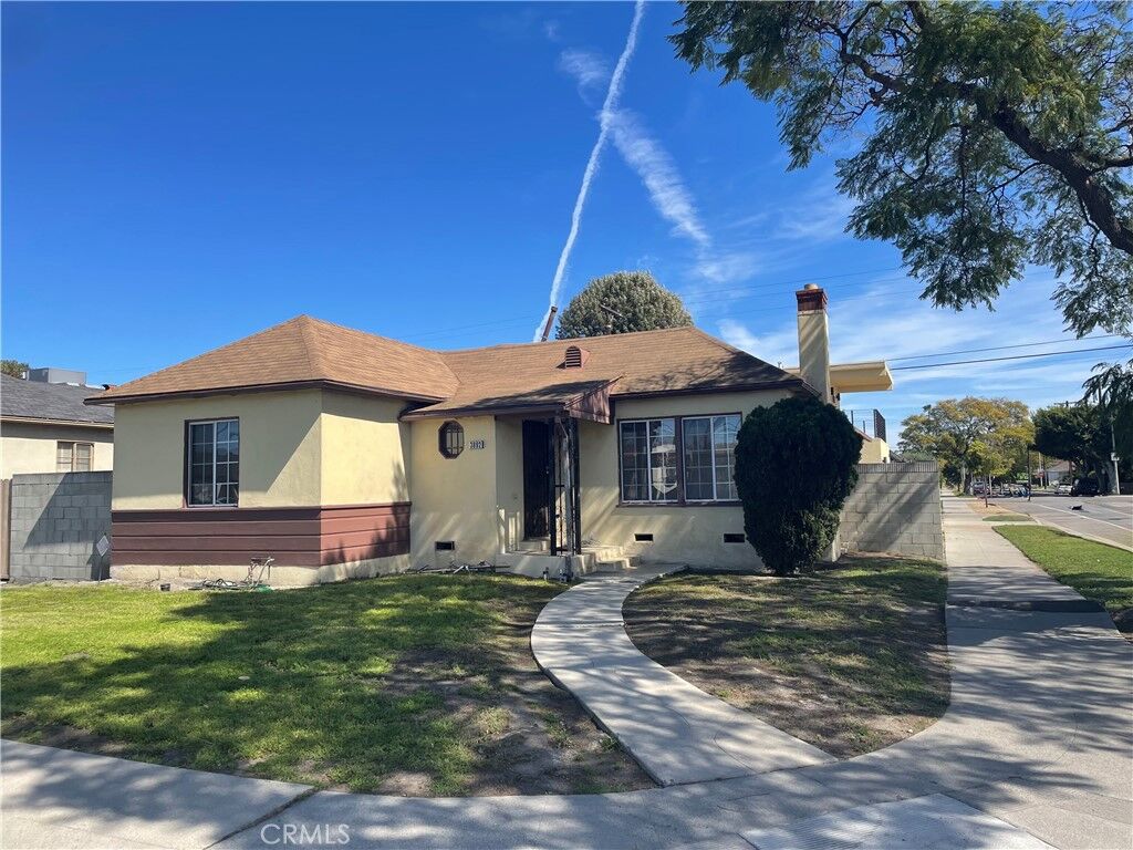 Property Photo:  3892 Cherrywood Avenue  CA 90008 
