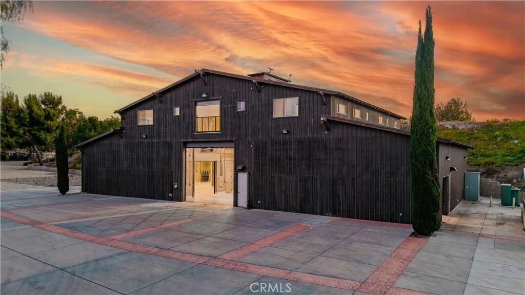 Property Photo: 38831 Pauba CA 92592