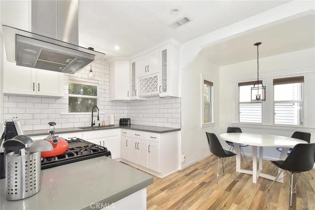 Property Photo:  759 N Loma Vista  CA 90813 