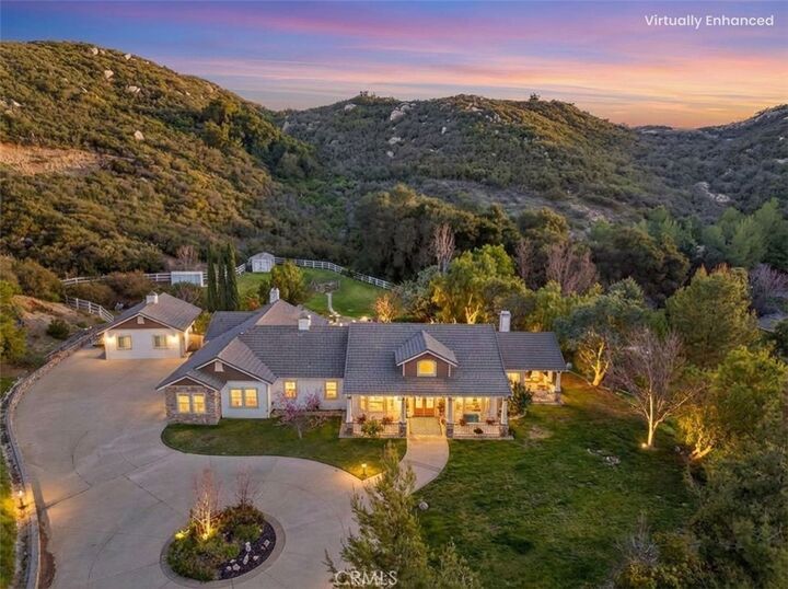 Property Photo:  41275 Hacienda Drive  CA 92562 