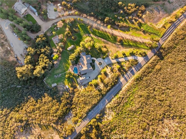 Property Photo:  41275 Hacienda Drive  CA 92562 