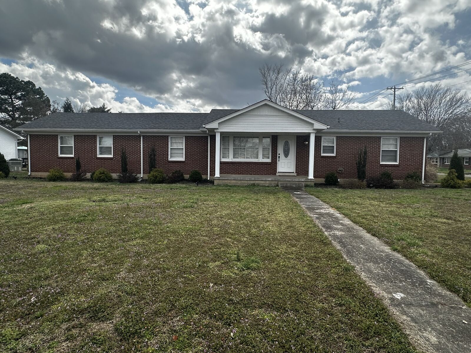 Property Photo:  601 5th St  TN 38464 